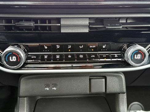 Used 2024 Honda Prologue Touring image 18
