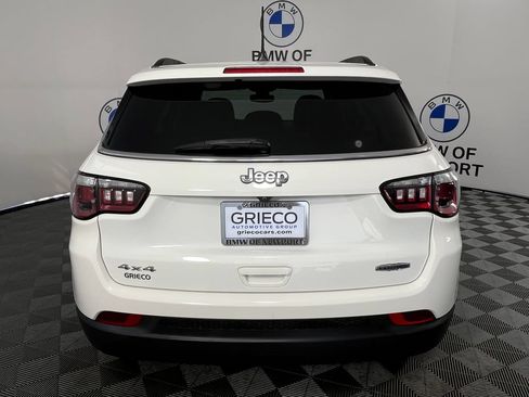 Used 2020 Jeep Compass Latitude w/ Cold Weather Group AWD/4WD image 13