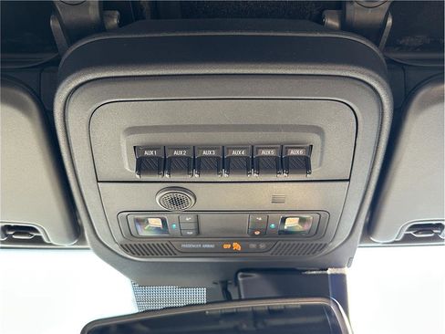 Used 2021 Ford Bronco Wildtrak image 26