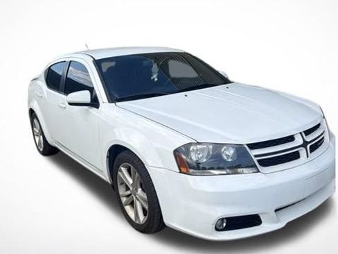 Used 2014 Dodge Avenger SXT w/ Rallye Appearance Group FWD image 7