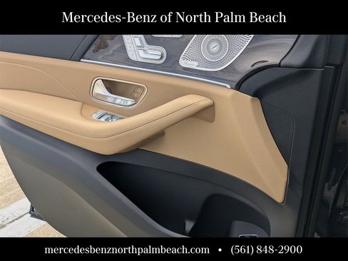 New 2026 Mercedes-Benz GLS 580 4MATIC image 25