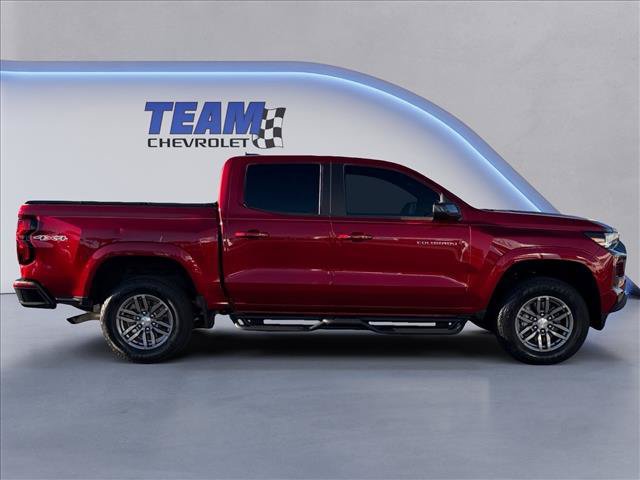 Used 2023 Chevrolet Colorado LT w/ LT Convenience Package II AWD/4WD image 4