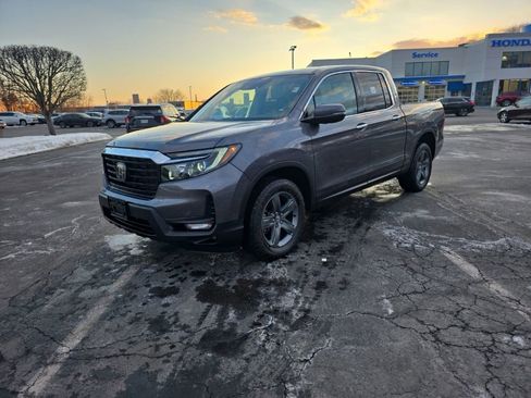 Used 2023 Honda Ridgeline RTL-E image 3