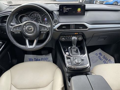 Used 2022 MAZDA CX-9 Touring w/ Touring Premium Package image 16
