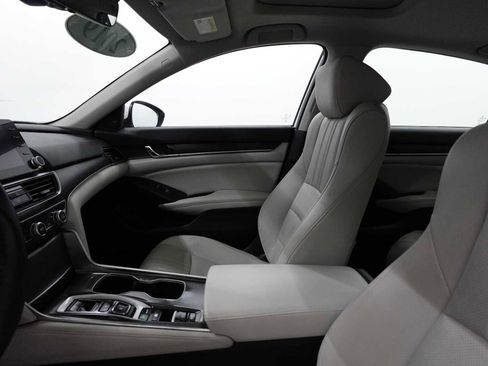 Certified 2019 Honda Accord EX-L image 13