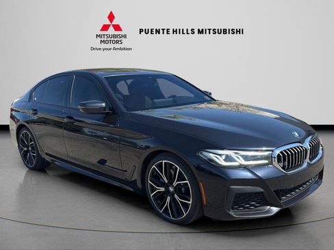 Used 2023 BMW 530i w/ M Sport Package image 3