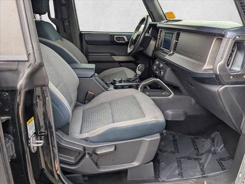 Used 2022 Ford Bronco Outer Banks image 18
