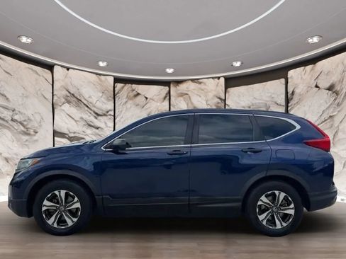 Used 2017 Honda CR-V LX image 4