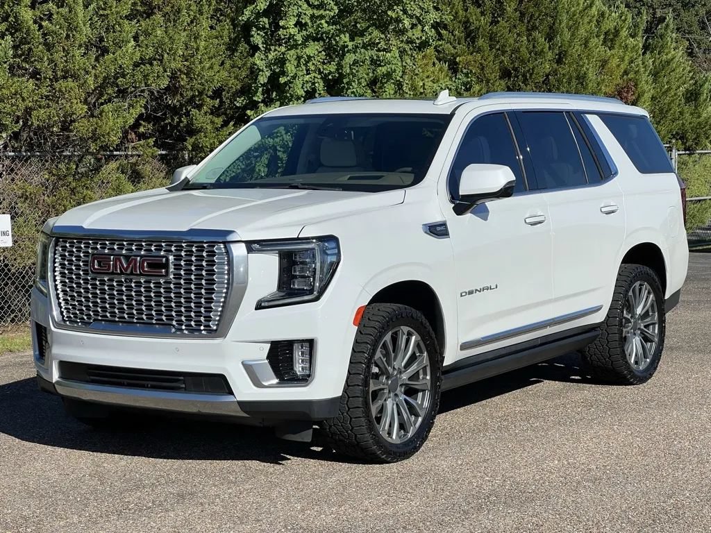 Used 2022 GMC Yukon Denali AWD/4WD image 3