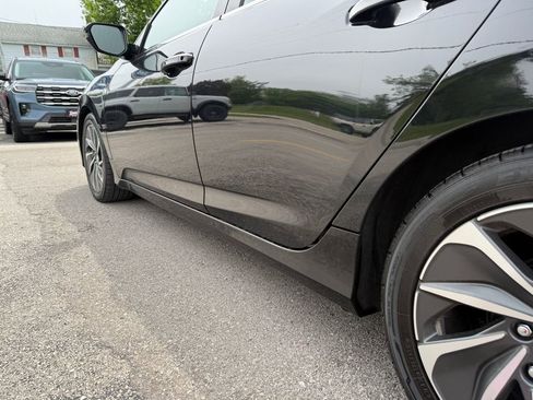 Used 2020 Honda Insight Touring image 12