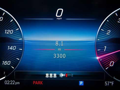 Used 2025 Mercedes-Benz GLE 350 4MATIC image 40