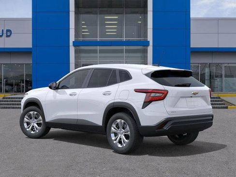 New 2026 Chevrolet Trax LS w/ Driver Confidence Package image 27