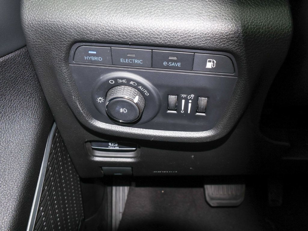 Used 2024 Jeep Grand Cherokee Limited 4xe AWD/4WD image 32