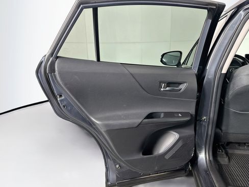 Used 2023 Toyota Venza LE AWD/4WD image 25