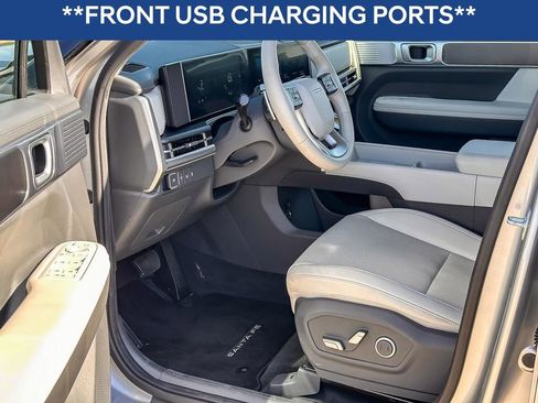 Used 2025 Hyundai Santa Fe SEL image 13