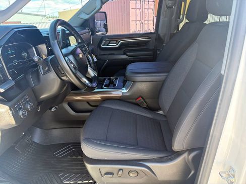 Used 2024 Chevrolet Silverado 2500 LT w/ All Star Edition AWD/4WD image 9