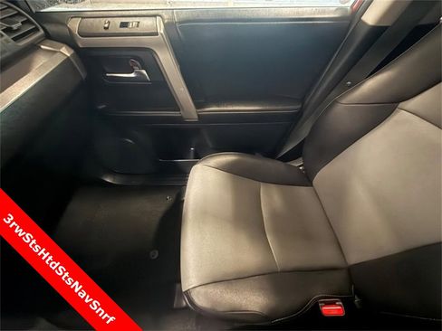 Used 2016 Toyota 4Runner SR5 Premium image 22