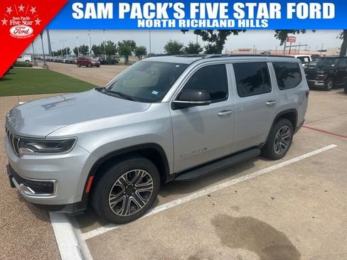 Used 2024 Jeep Wagoneer 4WD w/ Premium Group I image 1