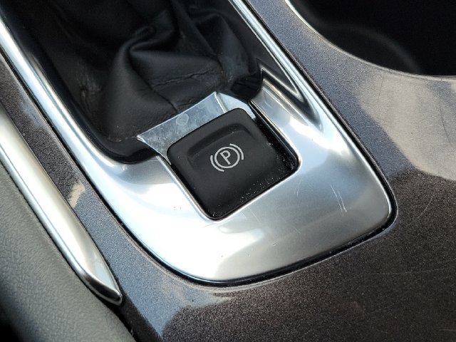 Used 2025 Chevrolet Malibu LT FWD image 31