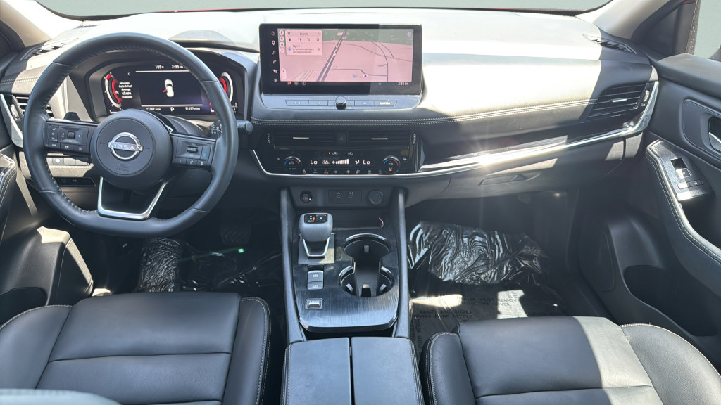 Used 2024 Nissan Rogue SL w/ SL Premium Package FWD image 15