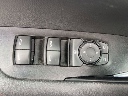 Used 2019 Chevrolet Blazer LT FWD image 16