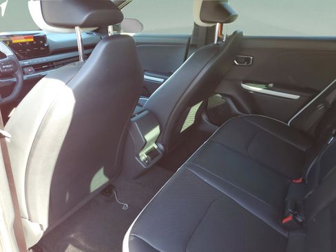 New 2026 Kia K4 GT-Line FWD image 9