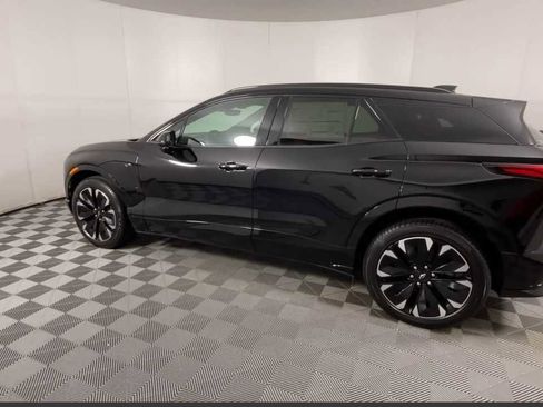 New 2025 Chevrolet Blazer EV RS image 12