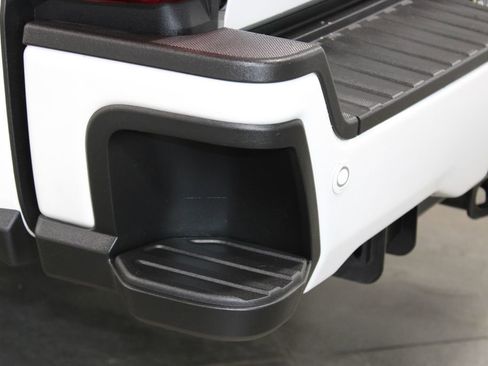 Used 2025 Ford F250 Platinum AWD/4WD image 22