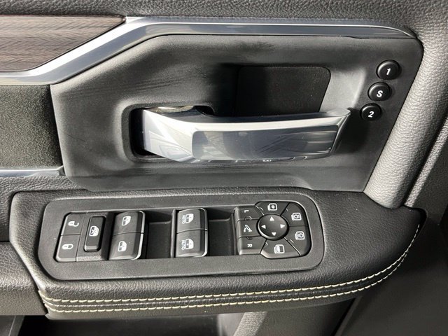 Used 2026 RAM 2500 Laramie AWD/4WD image 21