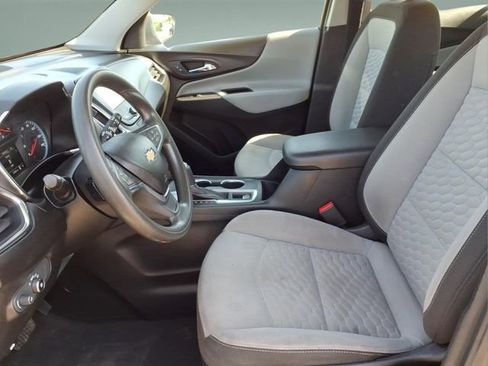 Used 2019 Chevrolet Equinox LS FWD image 14