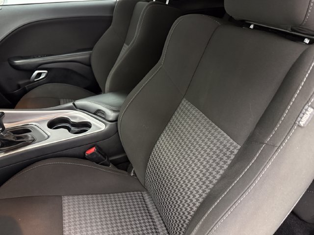 Used 2020 Dodge Challenger R/T w/ Blacktop Package RWD image 27