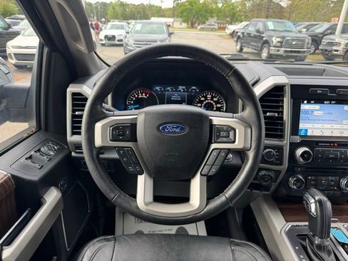 Used 2017 Ford F150 Lariat w/ Equipment Group 502A Luxury image 18