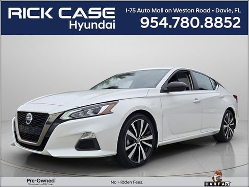 Used 2022 Nissan Altima 2.5 SR FWD image 1