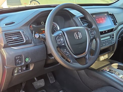 Used 2021 Honda Ridgeline Sport image 10