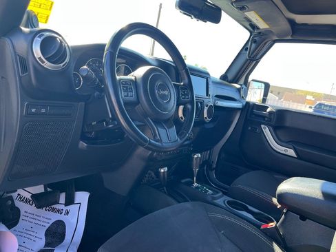 Used 2014 Jeep Wrangler Unlimited Rubicon w/ Connectivity Group image 23