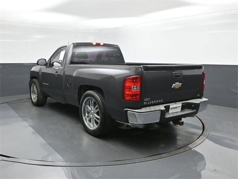 Used 2011 Chevrolet Silverado 1500 W/T w/ LS Package image 5