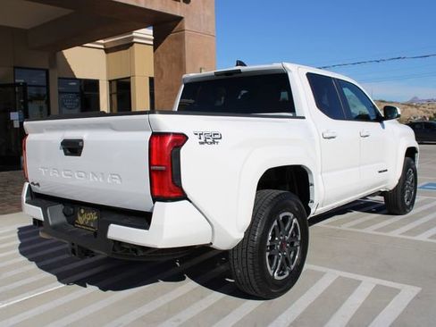 Used 2025 Toyota Tacoma TRD Sport image 7