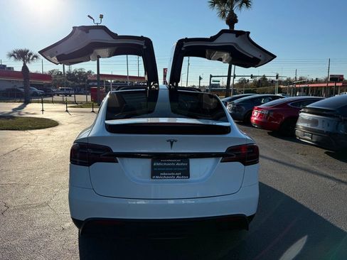 Used 2023 Tesla Model X image 6