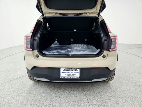 New 2026 Volvo EX30 Cross Country Ultra image 15