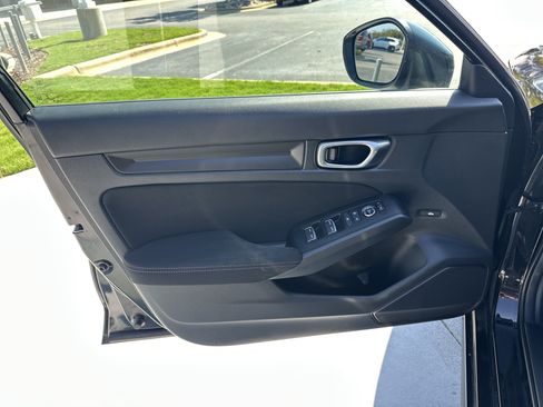 Used 2023 Honda Civic Sport image 14