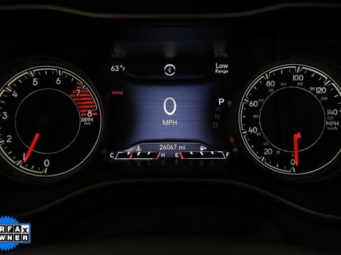 Used 2022 Jeep Cherokee Trailhawk image 16