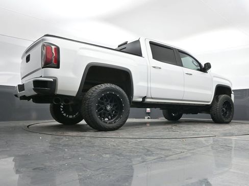 Used 2018 GMC Sierra 1500 SLT w/ SLT Premium Package image 38