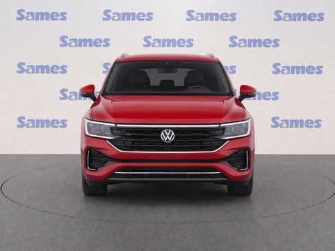 Used 2024 Volkswagen Atlas Cross Sport SEL R-Line AWD/4WD image 5