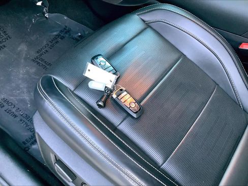 Used 2022 Ford Mustang Shelby GT500 w/ Carbon Fiber Track Pack image 14