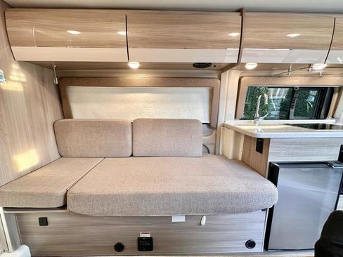 Used 2021 RAM ProMaster 3500 w/ Convenience Group image 40