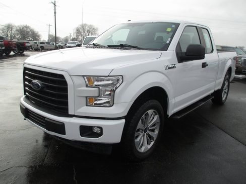 Used 2017 Ford F150 XL w/ Equipment Group 101A Mid image 9