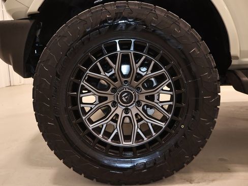 New 2025 Ford Bronco Outer Banks image 31