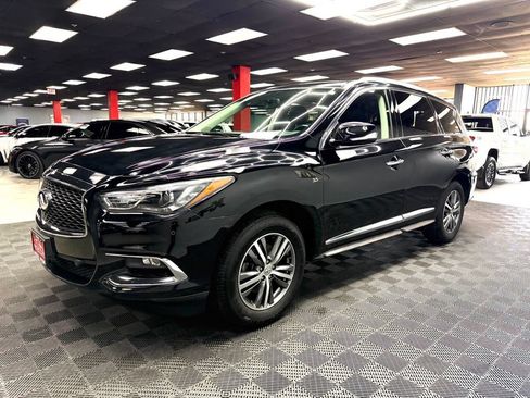Used 2020 INFINITI QX60 Luxe w/ Essential Package FWD image 8