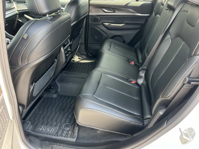 New 2026 Jeep Grand Cherokee Limited AWD/4WD image 20