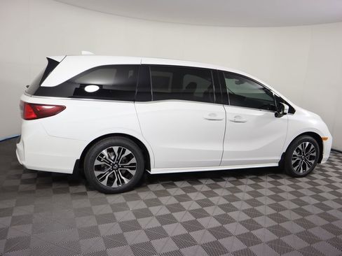 New 2026 Honda Odyssey Elite image 4